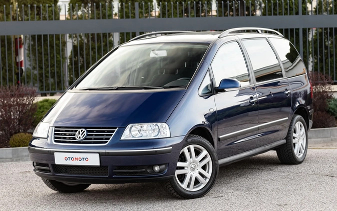 Volkswagen Sharan cena 26900 przebieg: 191000, rok produkcji 2008 z Radom małe 529